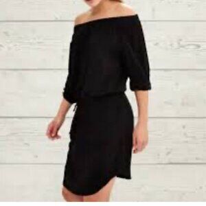 Lolë Off the Shoulder “Jamie” Black DRESS SIZE MEDIUM